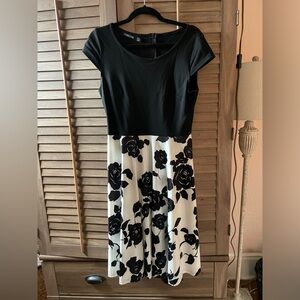 Women’s dress - size L